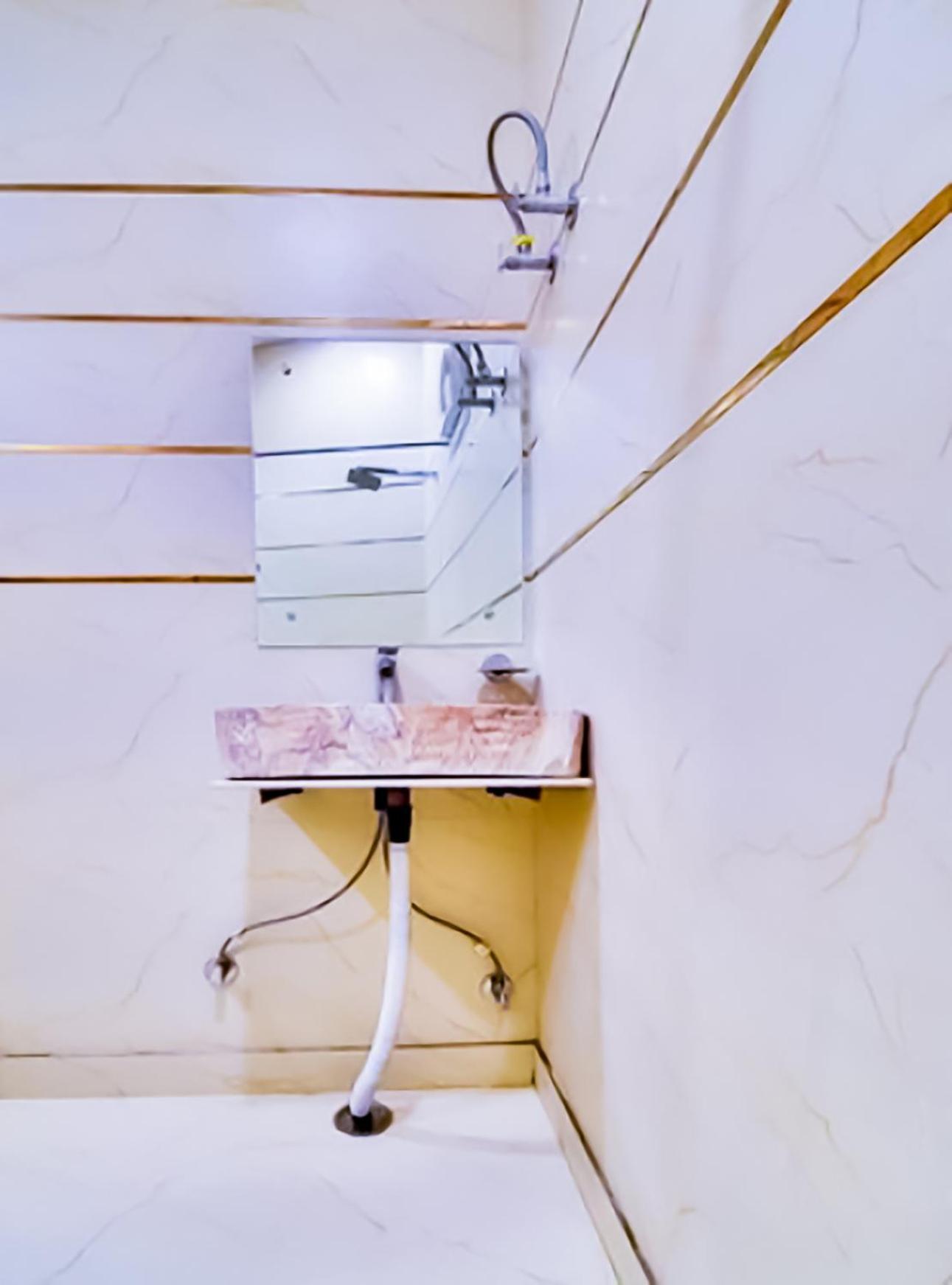 Hotel Sukoon - Ramesh Nagar New Delhi Luaran gambar