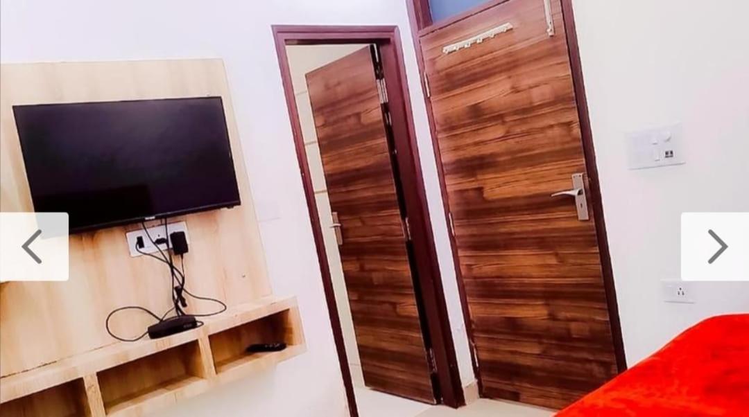 Hotel Sukoon - Ramesh Nagar New Delhi Luaran gambar