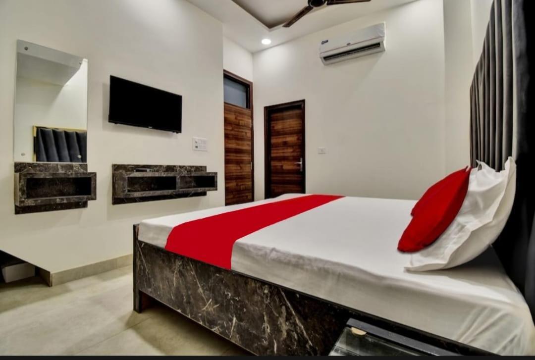 Hotel Sukoon - Ramesh Nagar New Delhi Luaran gambar